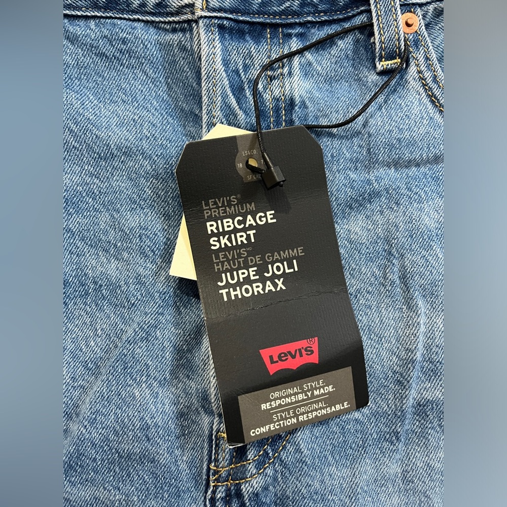 Levis Ribcage Skirt - Picture 3 of 5